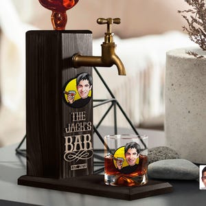 Personalized Wooden Embossed Cartooned Whiskey Dispenser and Whiskey Glass Set, VIP Gift Set, Whiskey Set, Anniversary Gift, Gift for Him