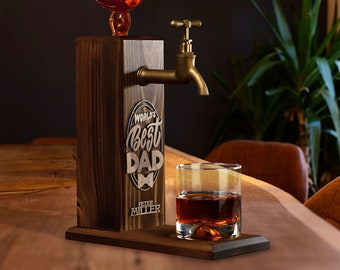 Distributeur de whisky en bois nommé en relief pour la fête des pères, bar, pub, distributeur de boissons de vodka, fontaine de whisky en bois, cadeau pour papa