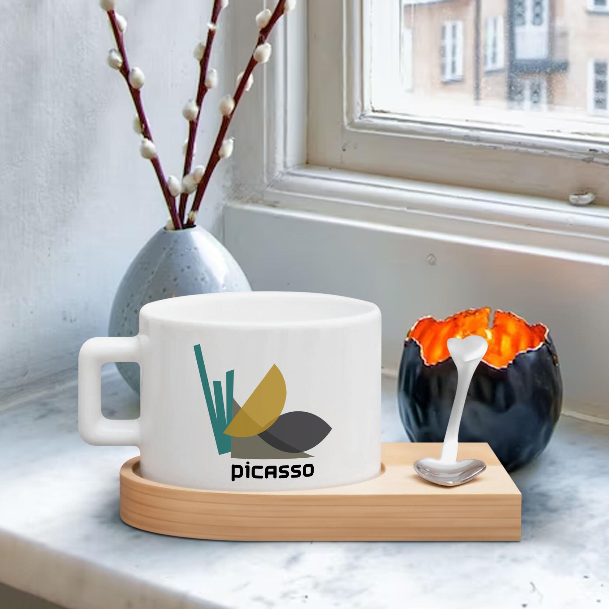 パーソナライズされた芸術的なピカソデザインのコーヒーとティーカップ