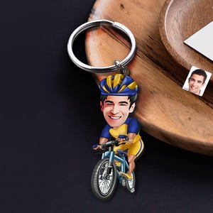 Schlüsselbund mit personalisierter Radfahrer Karikatur, Geschenk für Ihn, Benutzerdefinierte Cosbaby Schlüsselanhänger, Geburtstagsgeschenk, Cartoon Portrait, Fahrrad Bobblehead