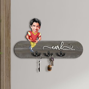 Organizer per ingresso in legno 3D personalizzato con cartone animato di football americano, portachiavi in legno, regalo di inaugurazione della casa, disegno di caricatura personalizzato