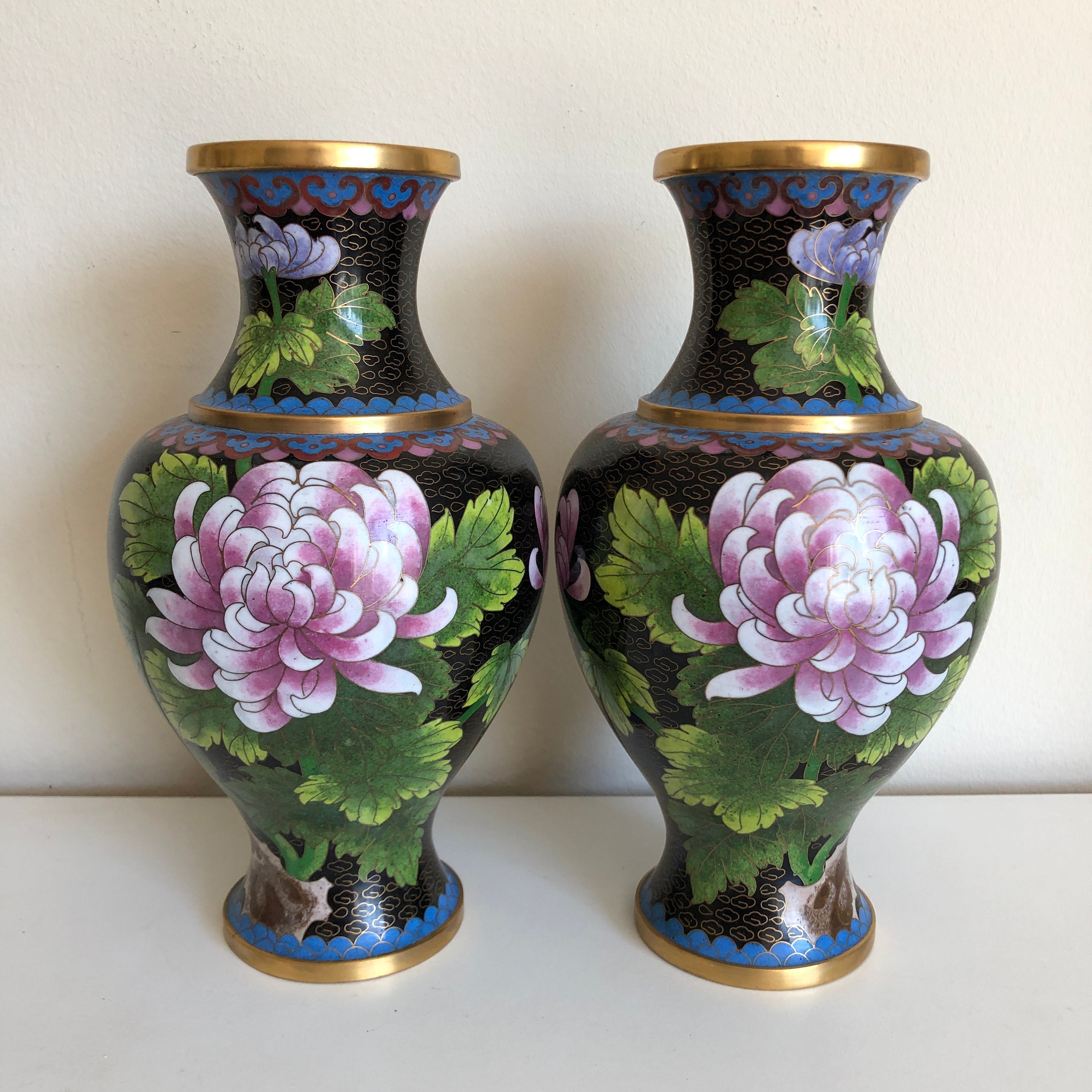 中国七宝焼き花瓶 - Chinese Cloisonné Floral Vase Vintage Chinese Cloisonné Enamel Floral Vase Decorated With
