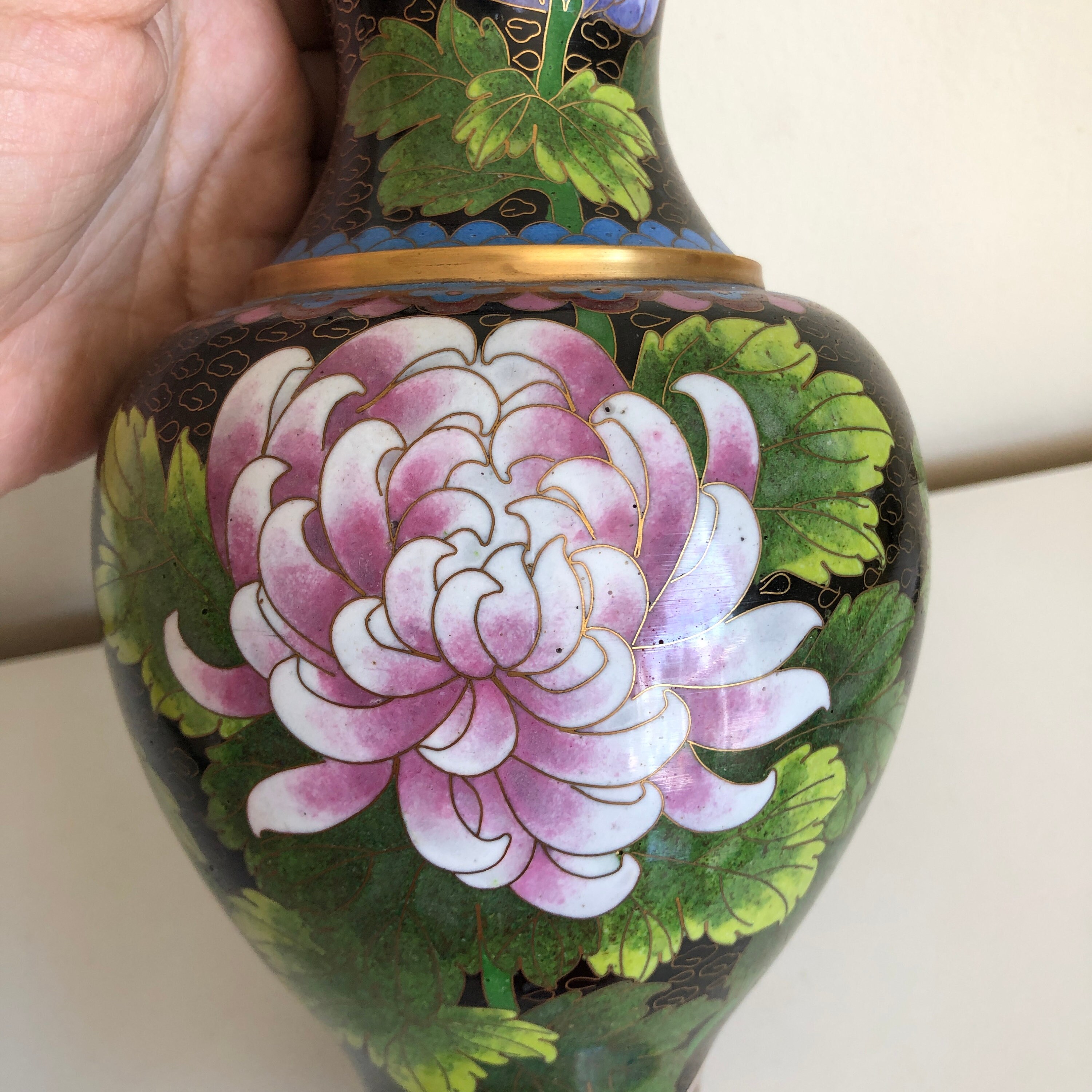 中国七宝焼き花瓶 - Chinese Cloisonné Floral Vase 中国七宝焼き花瓶 - Chinese Cloisonné Floral Vase 中国七宝