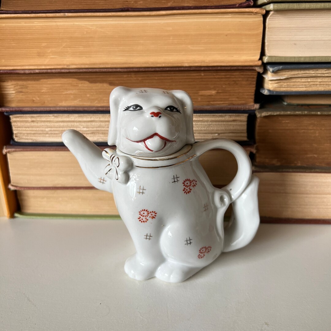 Vintage Chinese Porcelain Dog Teapot, Dog Ceramic Teapot, Animal Teapot
