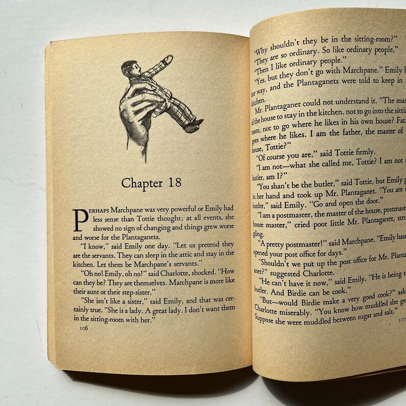 Illustrated by Tasha Tudor, the Doll's House by Rumer Godden, Puffin