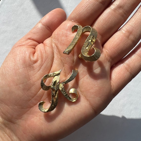 Vintage Monogram Letter K N Gold Brooch Signed Mamselle Jewelry