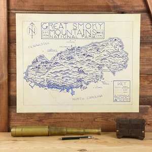 Mapa del Parque Nacional de las Grandes Montañas Humeantes dibujado a mano por criptocartografía / Mapa del Parque Nacional GSMNP Poster NC TN Lámina artística