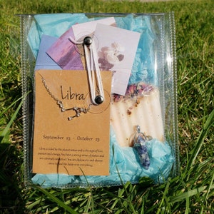 ZODIAC GIFT SET