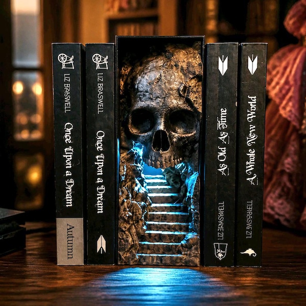 Mains USB Lamp Book Nook with Staircase & Skull Entrance Mouth of the Forgotten