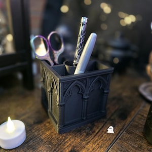 Gothic Pen Pot / Make-Up Brush / Desk Tidy organiser