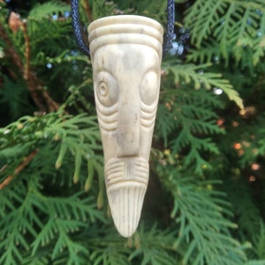 Óðinn amulet, Viking God Odin Pendant/necklace with Aegishjalmur, Viking Allfather Amulet, Norse God Jewelry, Scandinavian - hand carved