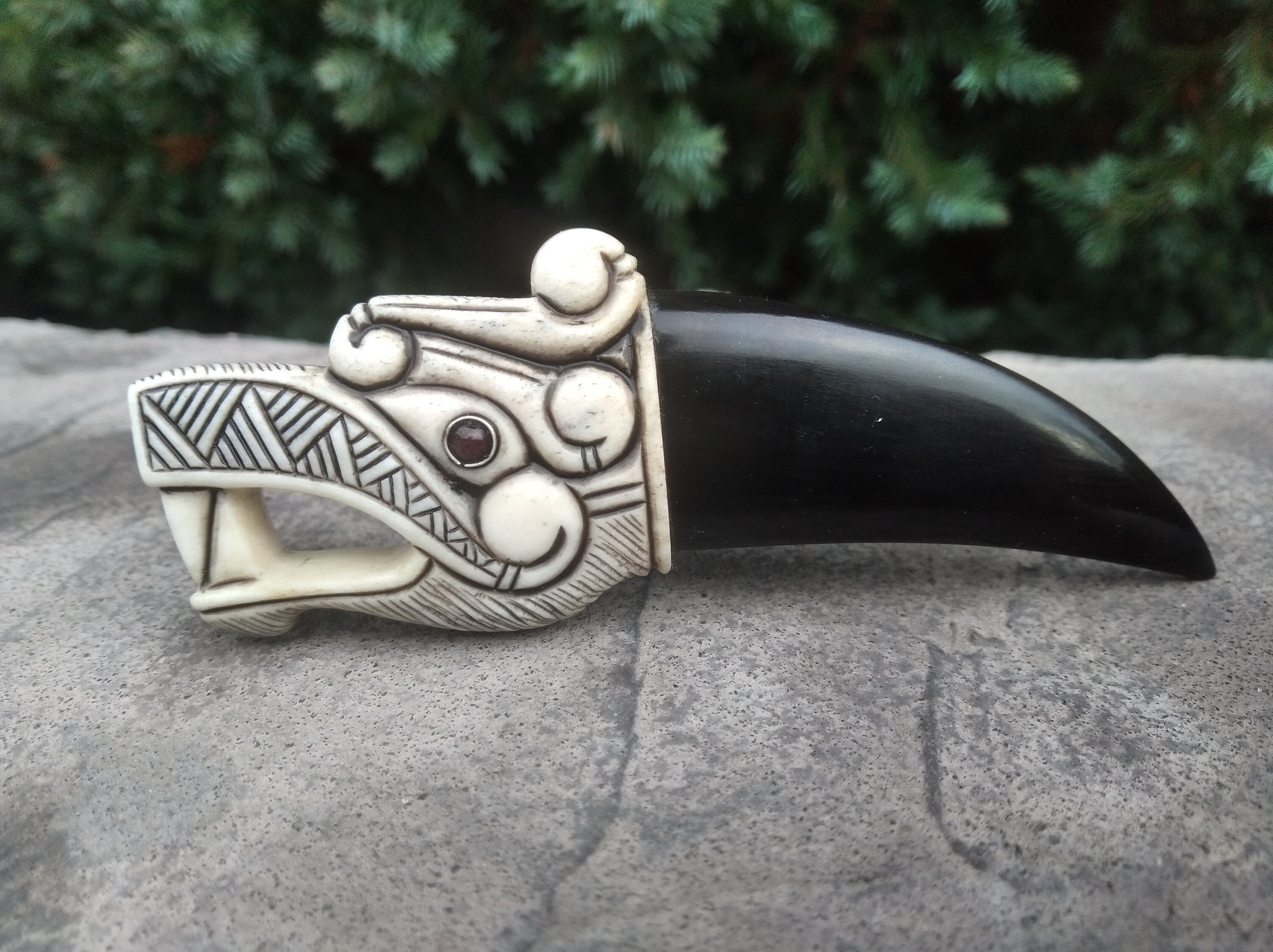 Nordic Style Dragon claw Pendant Celtic Hand Carved Viking Bear / Wolf claw necklace Pagan Viking Warrior amulet Berserk runic talisman