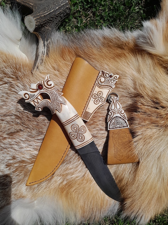 Unique Vikings Knife  Seax With Leather Sheath. Hand-carved Wolf