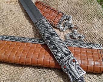 Handgesmeed damaststaal Viking Scramasax: Odin Dragon bronzen handvat, leren schede