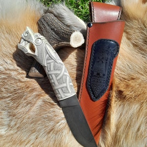 Unique Vikings knife \ seax with leather sheath. Hand-carved Wolf handle. Fenrir. Celtic art, Norse. Berserker. Hand-forged Damascus steel