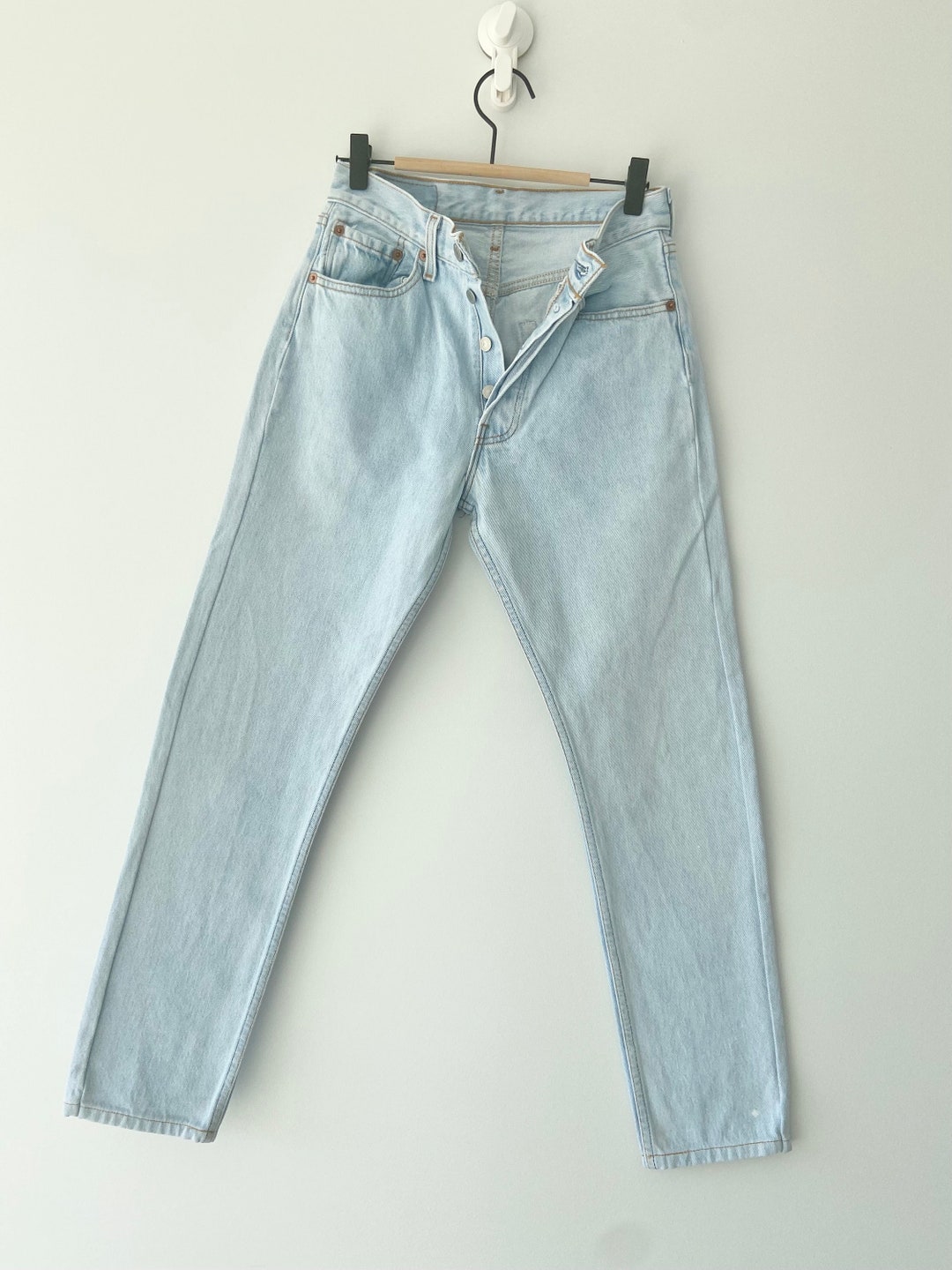 W26 L28 Vintage Levi's 501 Jeans Made in USA Light Blue