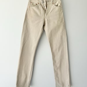 W25 L30 Levis 501 vintage 24-25” measured waist beige made in Spain 90s