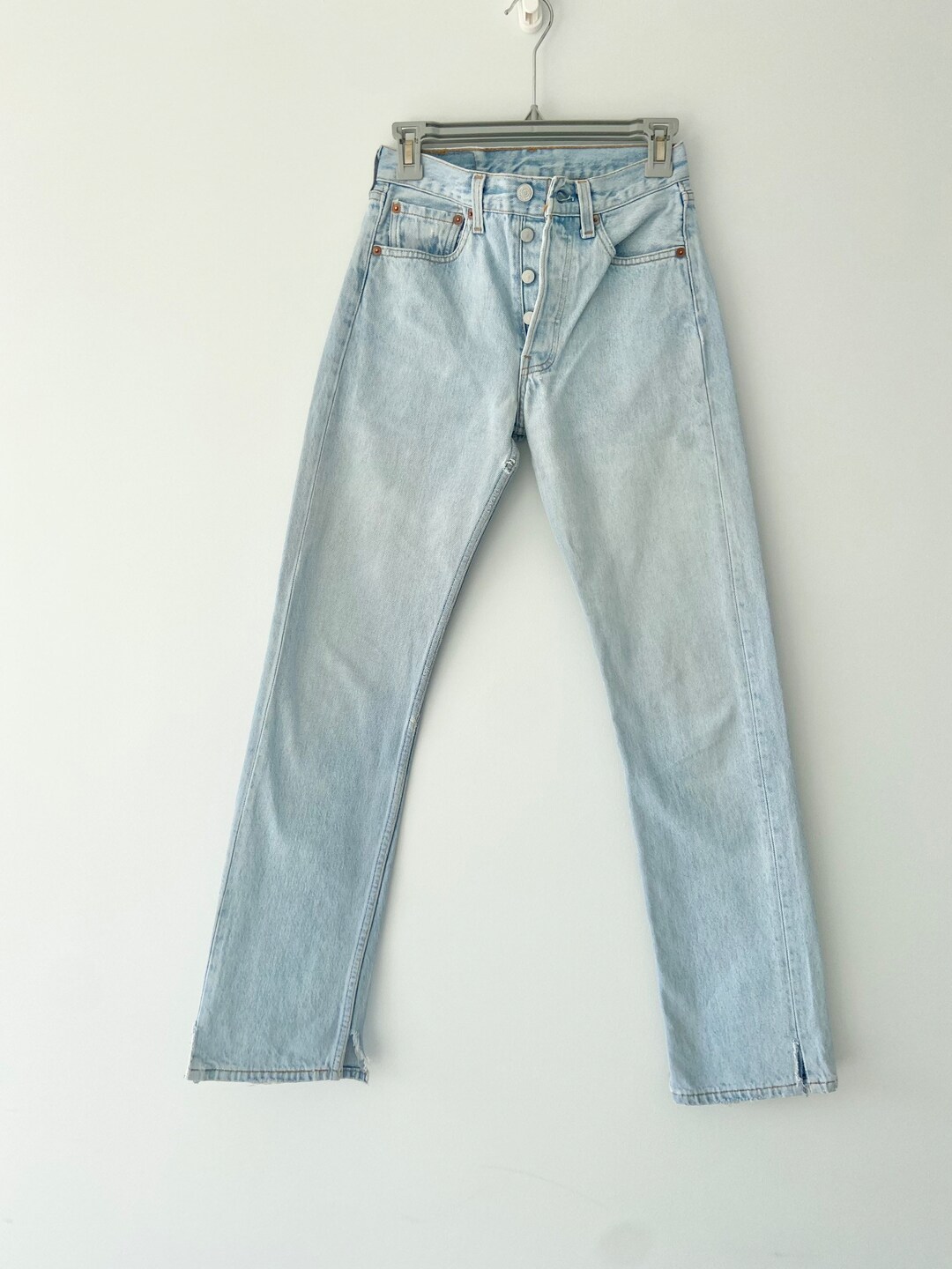 LEVI’S 501XX W30 L34 LEVI'S VINTAGE CLOTHING 501ZXX 1960 Red Selvedge LE Hidden