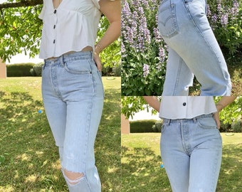 Vintage Levis 501 28” waist made in USA