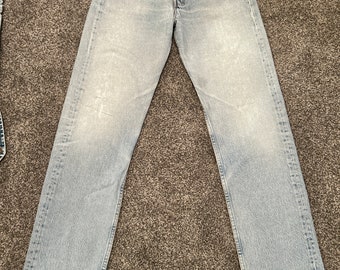 Soft Levis 501 vintage W28 L31 Levi’s light blue  stone wash faded blue 501 Levi’s made in USA 90s denim straight leg 501 vintage Levi’s TON