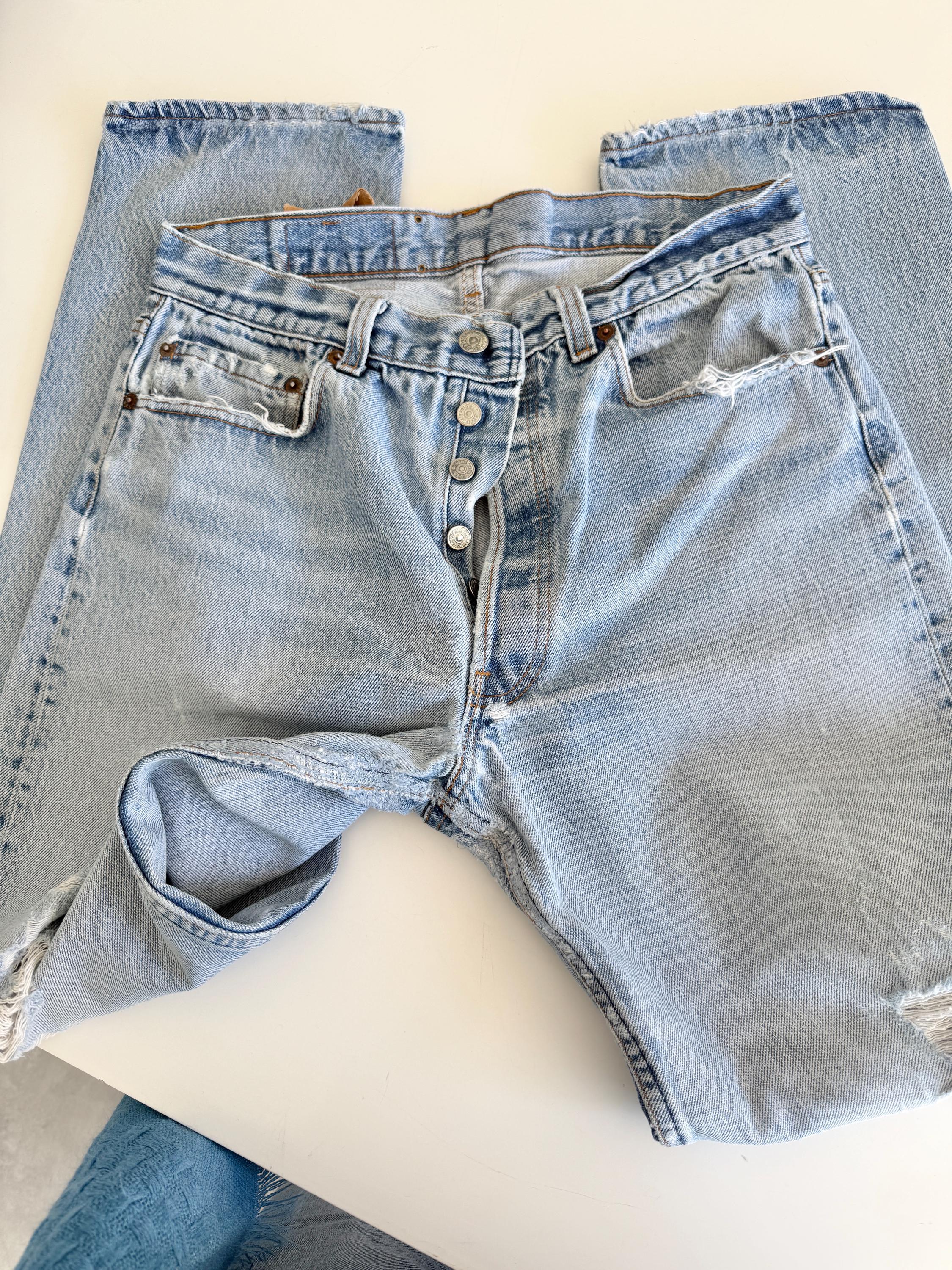 W29 L30 Levis 501 Vintage Faded Light Blue 501s Made in USA