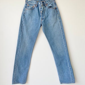 Vintage Levi’s 501 w24” L29 made 1999