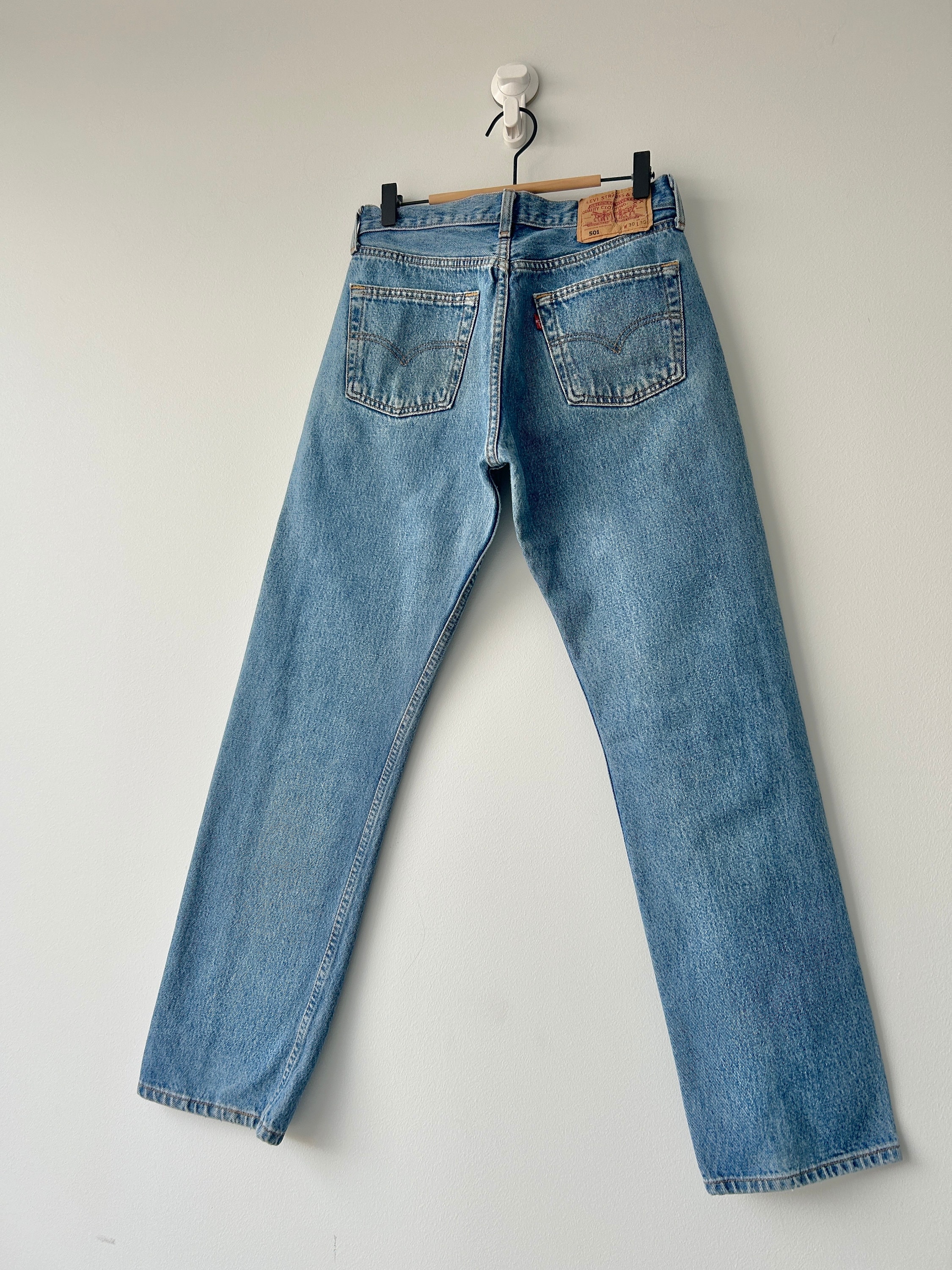 国内発送 L29 W28 Vintage 501 Levis Levi's Y2k Made Faded Blue Medium パンツ