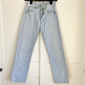 Vintage levis 501 26” made in Spain