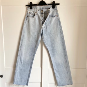 Vintage levis 501 25” made in Hungary