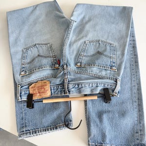 W28 L30 Levis 501 vintage 27-28” measured waist made in 90s