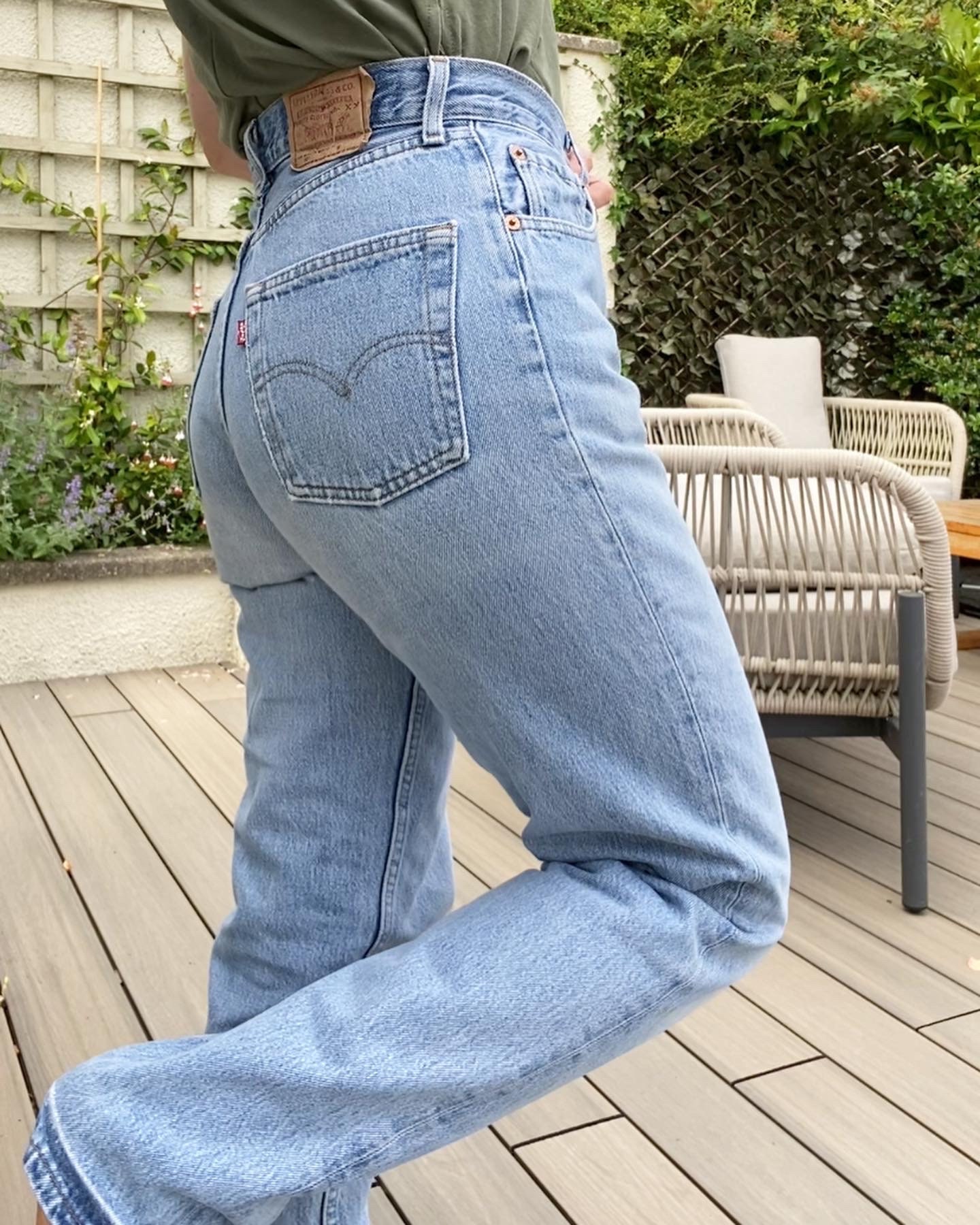 Vintage Levi's 901 W26” L28” Made in France 1994 - Etsy Vintage Levi's 901 W26” L28” Made in France 1994 - Etsy