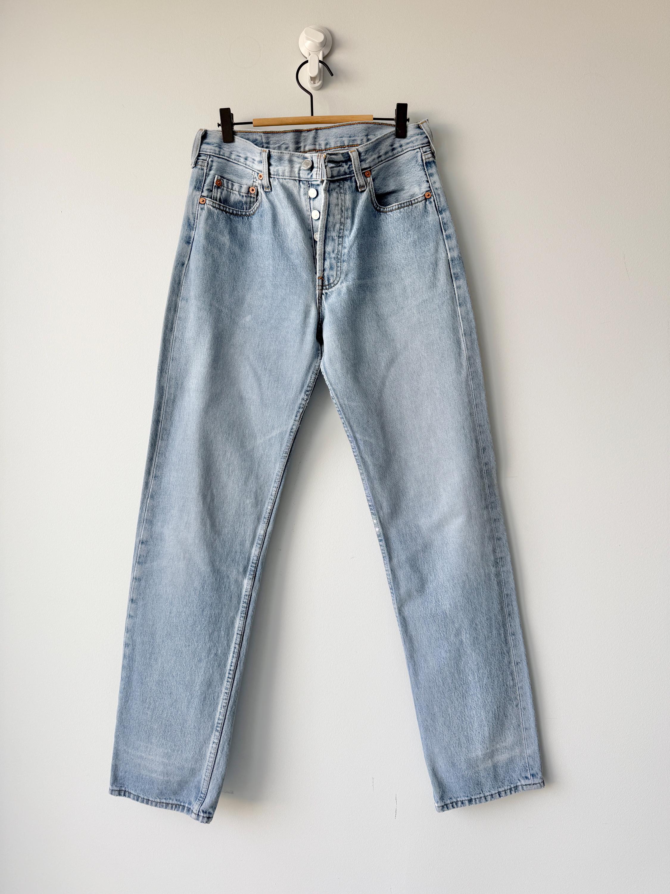 リーバイス501 ルーズフィット　w29 W29 L33 Vintage Levis 501 28-29” Measured Whiskers Faded Light