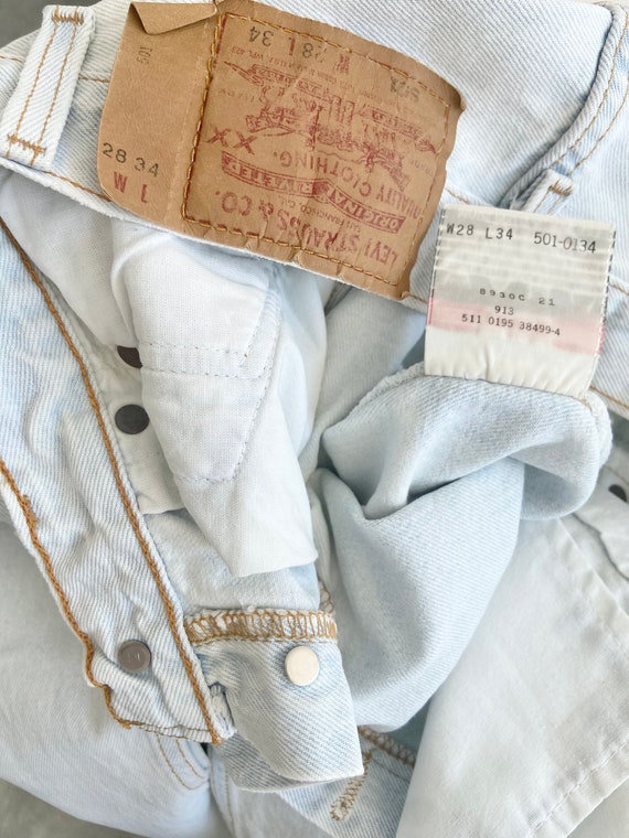 Vintage Levi's 501 Jeans W26 L27 Made in USA 1995 Light Blue Faded