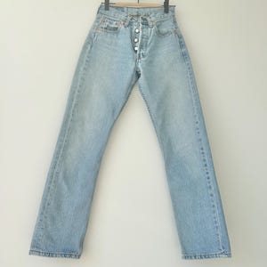Levis 501 vintage w24 L29 Levi’s faded worn light blue straight leg Levi’s 501 90s vintage Levi’s 501  (23/24 waist)
