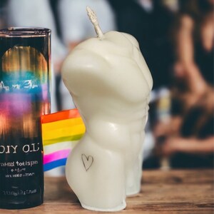 Aangepaste naakte man kaars| Vrijgezellenfeestcadeau| Homo vrijgezellencadeau| Aangepaste kaars| Cadeau voor vriend| Mannelijke lichaamstorso| Lichaamskaars voor mannen