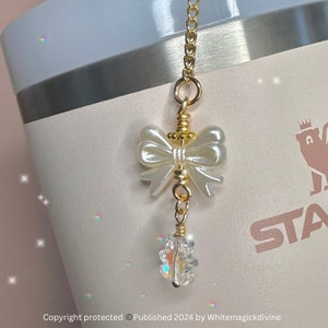 Coquette Bow Tumbler Straw Charmed Acessórios | Copo de palha fofo pendurado | Encantos para garrafa de água | Decoração de copo | presentes para ela | Chaveiros de arco