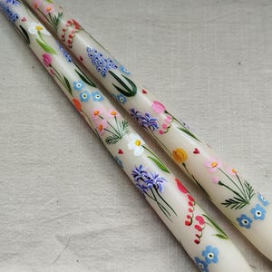 Frühlingswiese an Kerzen| Handbemalte Blumenkerzen|Valentinstag|Hochzeitskerzen|Tischkerzen|Muttertag|Ostern| Party|Geburtstag|Geschenk