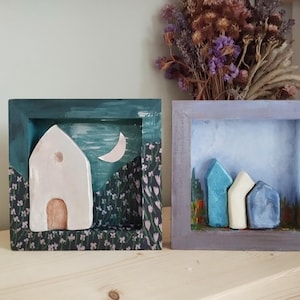 Casa de barro hecha a mano en un marco de madera/Decoración de caja de sombra de madera/Decoración de pared/Regalo de inauguración de la casa/Idea de regalo/Cumpleaños/Regalo de Navidad