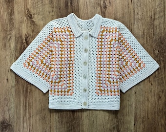 Wzór na szydełkową koszulę w kształcie sześciokąta – wzór na kardigan Granny Square – kardigan letni – rozmiary damskie (od S do XXL) – pliki PDF w języku angielskim
