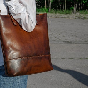 Leather Tote bag, Leather Bag, Leather shoulder bag, Women leather bag, tote bag with zipper, Make up bag, Gift for Women image 4