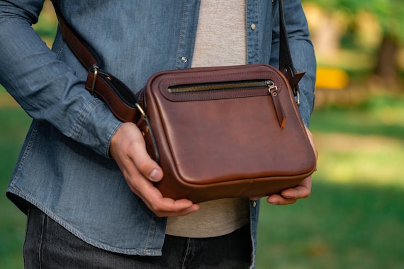 Small man purse outlet