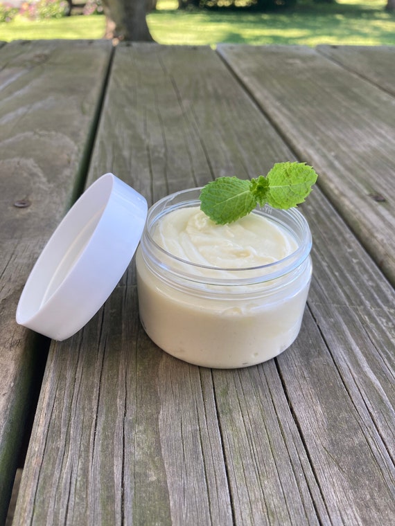 Natural Deodorant: Light Citrus Scent, Aluminum & Toxin Free (3 oz)