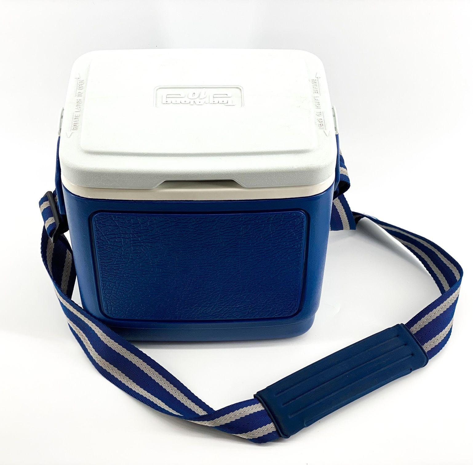 igloo cooler with strap