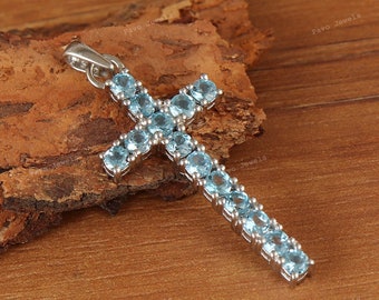 ブルートパーズクロスペンダント：スターリングシルバー12月の誕生石