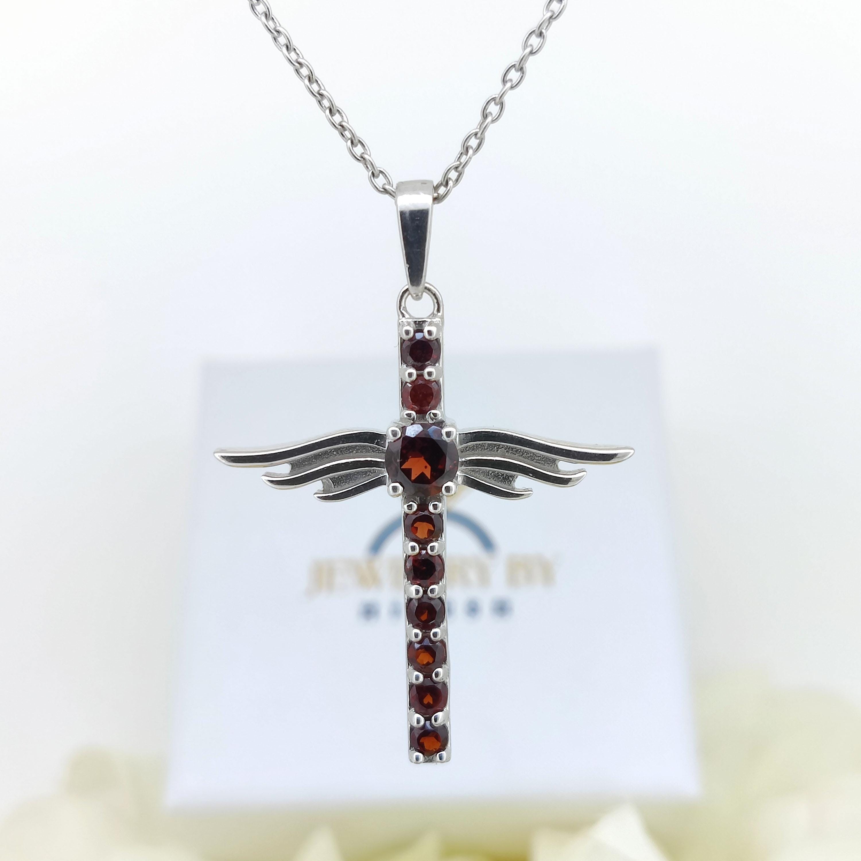ガーネットクロスペンダント：スターリングシルバー1月誕生石