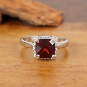 Natural Garnet Cushion Cut Gemstone Ring, 925 Sterling Silver Ring, January Birthstone Ring, Garnet Cluster Ring, Engagement Gift for Her
