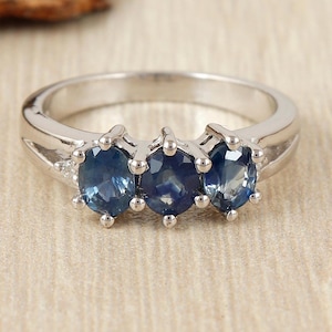 Natural Blue Sapphire Ring-5x4mm Oval Cut Gemstone-925 Sterling Silver-September Birthstone Ring-Precious Blue Sapphire Jewelry-Gift for her