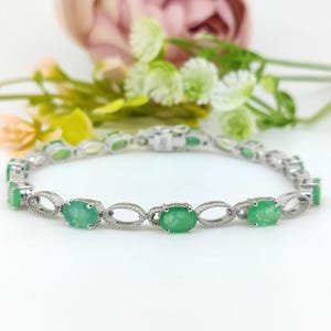 Natural Emerald Tennis Bracelet-925 Sterling Silver-Gemstone Tennis Bracelet-May Birthstone-Oval Green Emerald Jewelry-Gift for Anniversary