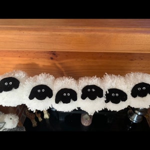 Pompom sheep bunting