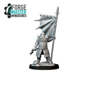Silver Dwarves Banner Bearer